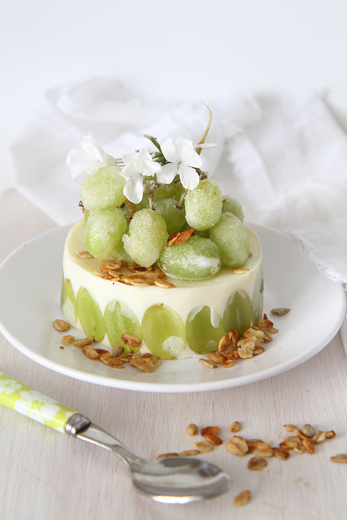 Bavarian cream with grapes