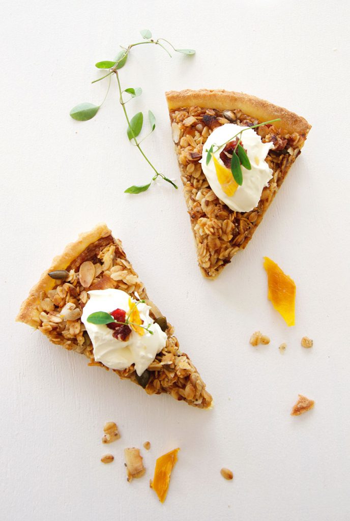 Muesli Tart Shades of Cinnamon